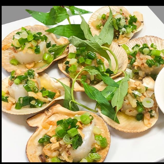 Grilled Scallops with Ginger & Scallion.