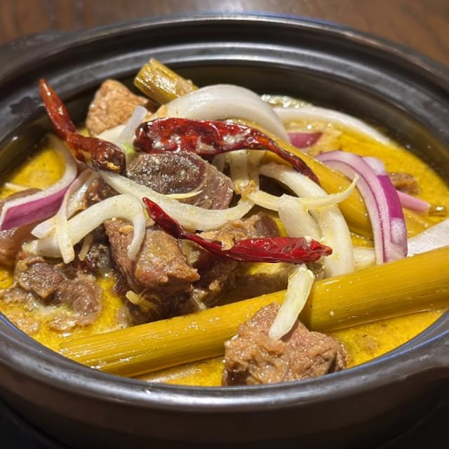 Beef Stewed with Lemongrass.